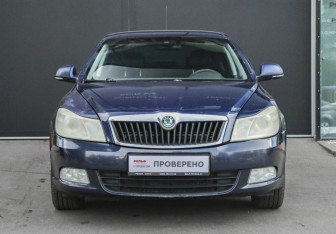 Подержанный автомобиль Skoda Octavia Liftback 2008 года (2 фото)