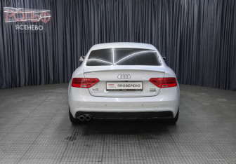Подержанный автомобиль Audi A5 Coupe 2016 года (6 фото)