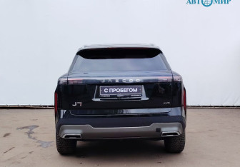 Подержанный автомобиль Jaecoo J7 2023 года (7 фото)