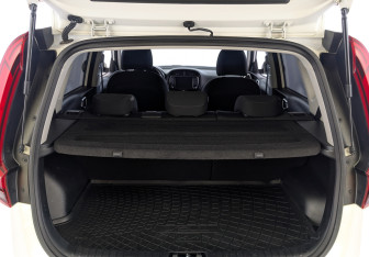 Подержанный автомобиль Kia Soul 2022 года (10 фото)