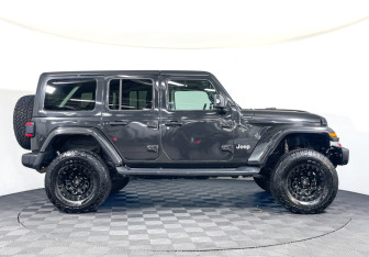Подержанный автомобиль Jeep Wrangler 2019 года (4 фото)