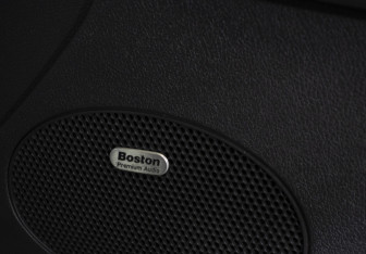 Подержанный автомобиль Jeep Grand Cherokee 2008 года (19 фото)