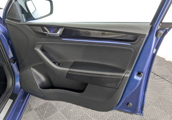 Подержанный автомобиль Skoda Rapid Liftback 2021 года (24 фото)