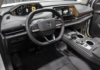 Подержанный автомобиль Changan CS55PLUS 2024 года (16 фото)