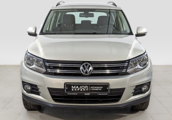 Подержанный автомобиль Volkswagen Tiguan 2012 года (2 фото)