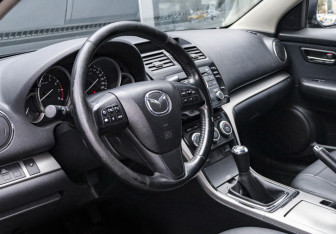 Подержанный автомобиль Mazda 6 Sedan 2010 года (9 фото)