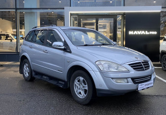 Подержанный автомобиль SsangYong Kyron 2009 года (3 фото)