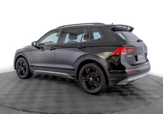 Подержанный автомобиль Volkswagen Tiguan 2019 года (7 фото)