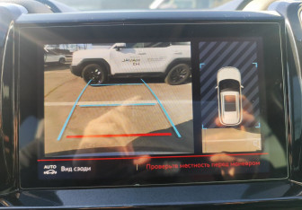 Подержанный автомобиль Citroen C5 Aircross 2020 года (15 фото)