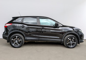 Подержанный автомобиль Nissan Qashqai 2014 года (4 фото)