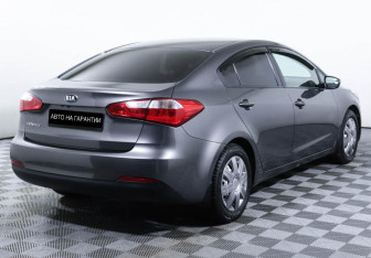 Подержанный автомобиль Kia Cerato Sedan 2013 года (3 фото)
