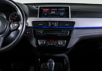 Подержанный автомобиль BMW X2 2021 года (14 фото)