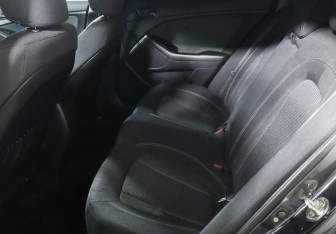 Подержанный автомобиль Kia Optima Sedan 2013 года (10 фото)