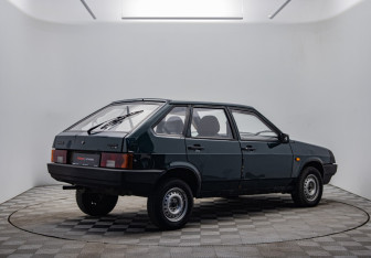 Подержанный автомобиль LADA (ВАЗ) 2109 Hatchback 2003 года (5 фото)
