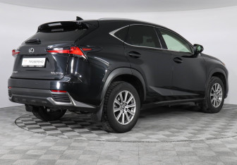 Подержанный автомобиль Lexus NX 2020 года (5 фото)