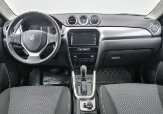 Подержанный автомобиль Suzuki Vitara 2018 года (12 фото)