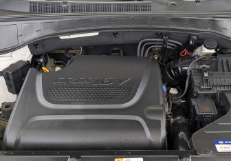 Подержанный автомобиль Hyundai Santa Fe 2012 года (9 фото)