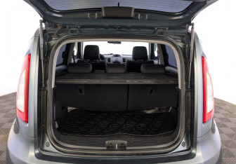 Подержанный автомобиль Kia Soul 2011 года (9 фото)