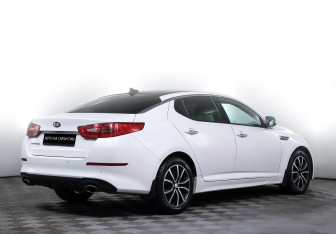 Подержанный автомобиль Kia Optima Sedan 2015 года (5 фото)