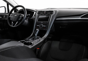 Подержанный автомобиль Ford Mondeo Sedan 2019 года (5 фото)