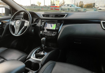 Подержанный автомобиль Nissan Qashqai 2018 года (9 фото)