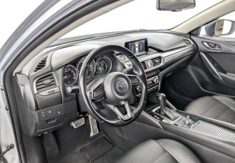 Подержанный автомобиль Mazda 6 Sedan 2018 года (16 фото)