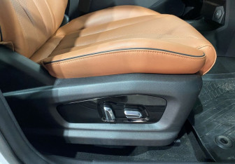 Подержанный автомобиль Omoda C5 2022 года (19 фото)