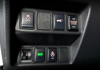 Подержанный автомобиль Nissan X-Trail 2018 года (29 фото)