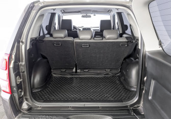 Подержанный автомобиль Suzuki Grand Vitara 2012 года (10 фото)