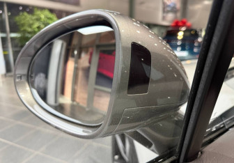 Новый Porsche Macan 2025 (7 фото)