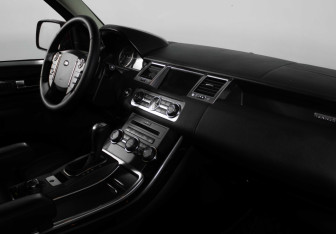 Подержанный автомобиль Land Rover Range Rover Sport 2011 года (9 фото)