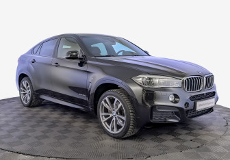 Подержанный автомобиль BMW X6 2018 года (3 фото)