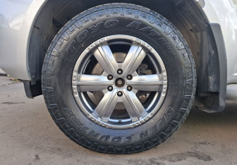 Подержанный автомобиль Nissan Pathfinder 2010 года (9 фото)