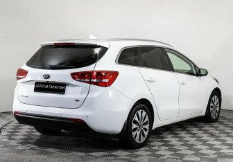 Подержанный автомобиль Kia Ceed Wagon 2017 года (3 фото)