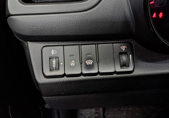 Подержанный автомобиль Kia Rio Sedan 2016 года (28 фото)