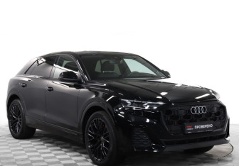 Новый Audi Q8 2023 (3 фото)