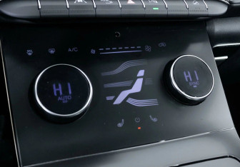 Подержанный автомобиль Exeed LX 2022 года (9 фото)