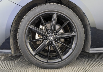 Подержанный автомобиль Changan UNI-V 2022 года (12 фото)