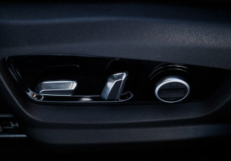 Подержанный автомобиль Jaecoo J7 2023 года (14 фото)