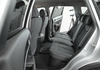 Подержанный автомобиль DongFeng AX7 2017 года (13 фото)