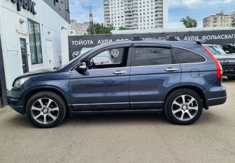 Подержанный автомобиль Honda CR-V 2012 года (5 фото)