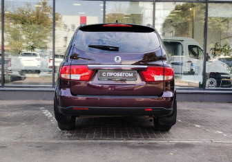 Подержанный автомобиль SsangYong Kyron 2010 года (7 фото)