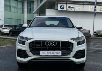 Подержанный автомобиль Audi Q8 2018 года (2 фото)