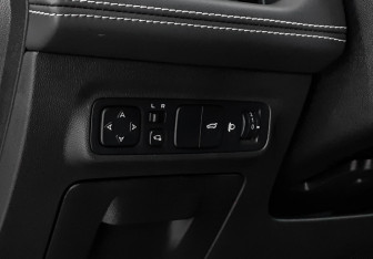 Подержанный автомобиль Changan UNI-K 2023 года (20 фото)