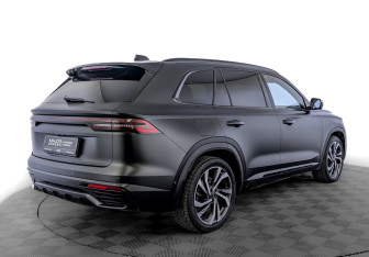 Подержанный автомобиль Geely Monjaro 2024 года (5 фото)
