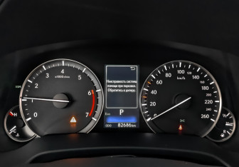 Подержанный автомобиль Lexus RX 2021 года (16 фото)