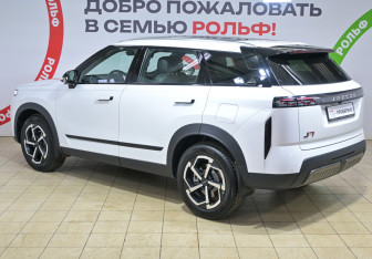 Подержанный автомобиль Jaecoo J7 2026 года (6 фото)
