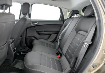 Подержанный автомобиль Renault Arkana 2020 года (12 фото)