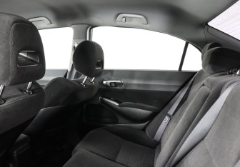 Подержанный автомобиль Honda Civic Sedan 2007 года (8 фото)