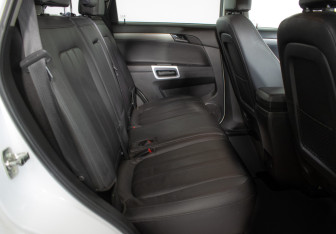 Подержанный автомобиль Opel Antara 2015 года (10 фото)